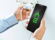 4 Trik Jitu Hemat Baterai HP, Nonton Netflix Seharian Aman!