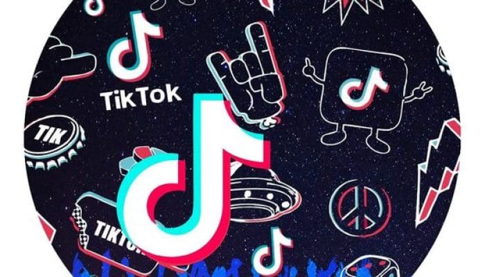 Menciptakan Karya Baru dengan Cara Stitch Konten Orang Lain di TikTok