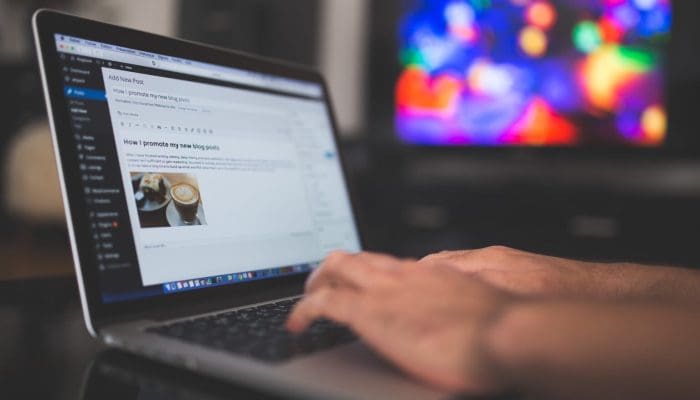 6 Aplikasi Rahasia yang Membantu Anda Memperbaiki Parafase untuk HP Android