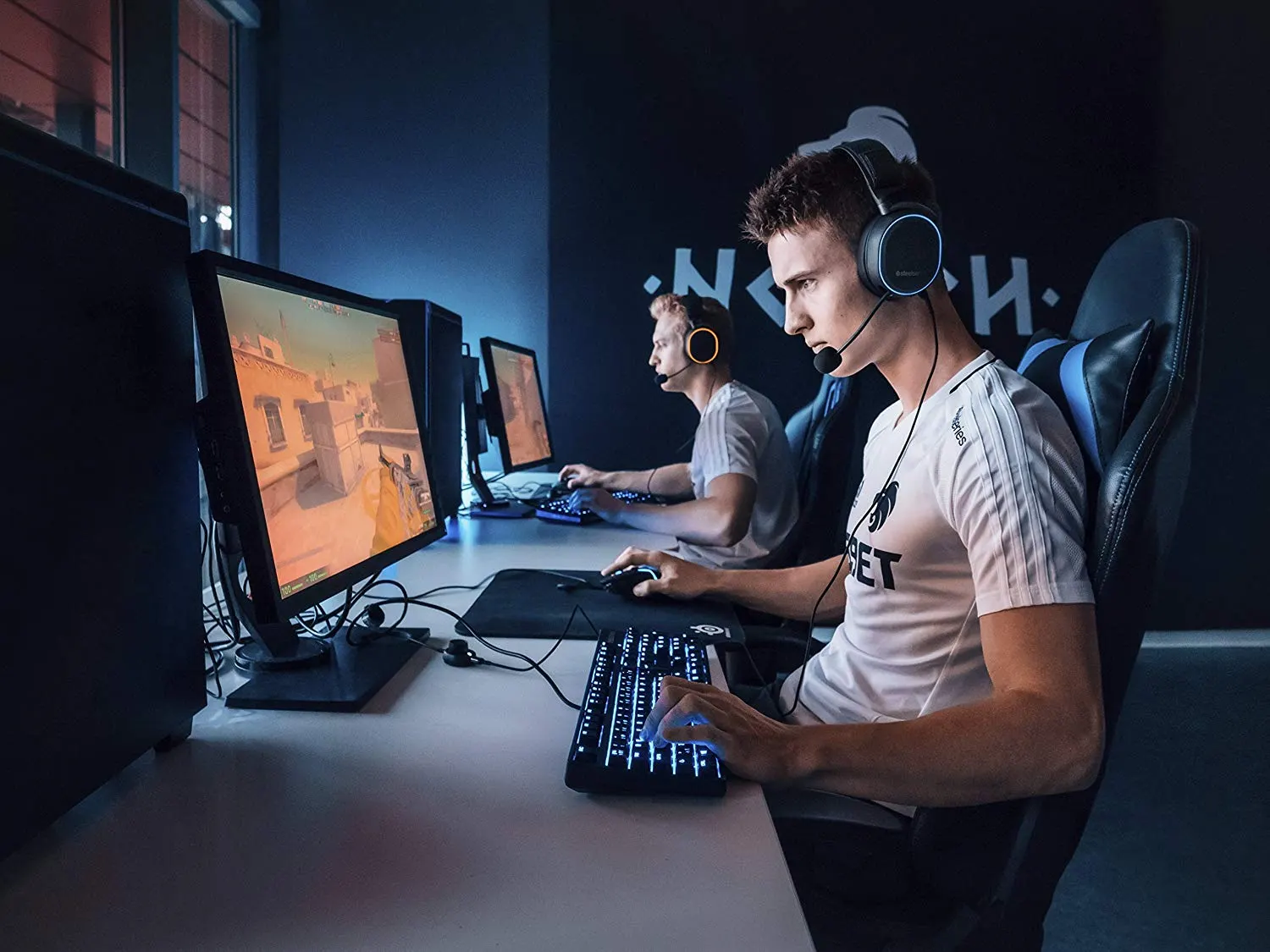 10 Headset Gaming Terbaik 2026, Hanya Mulai dari 700 Ribuan Aja Lho!