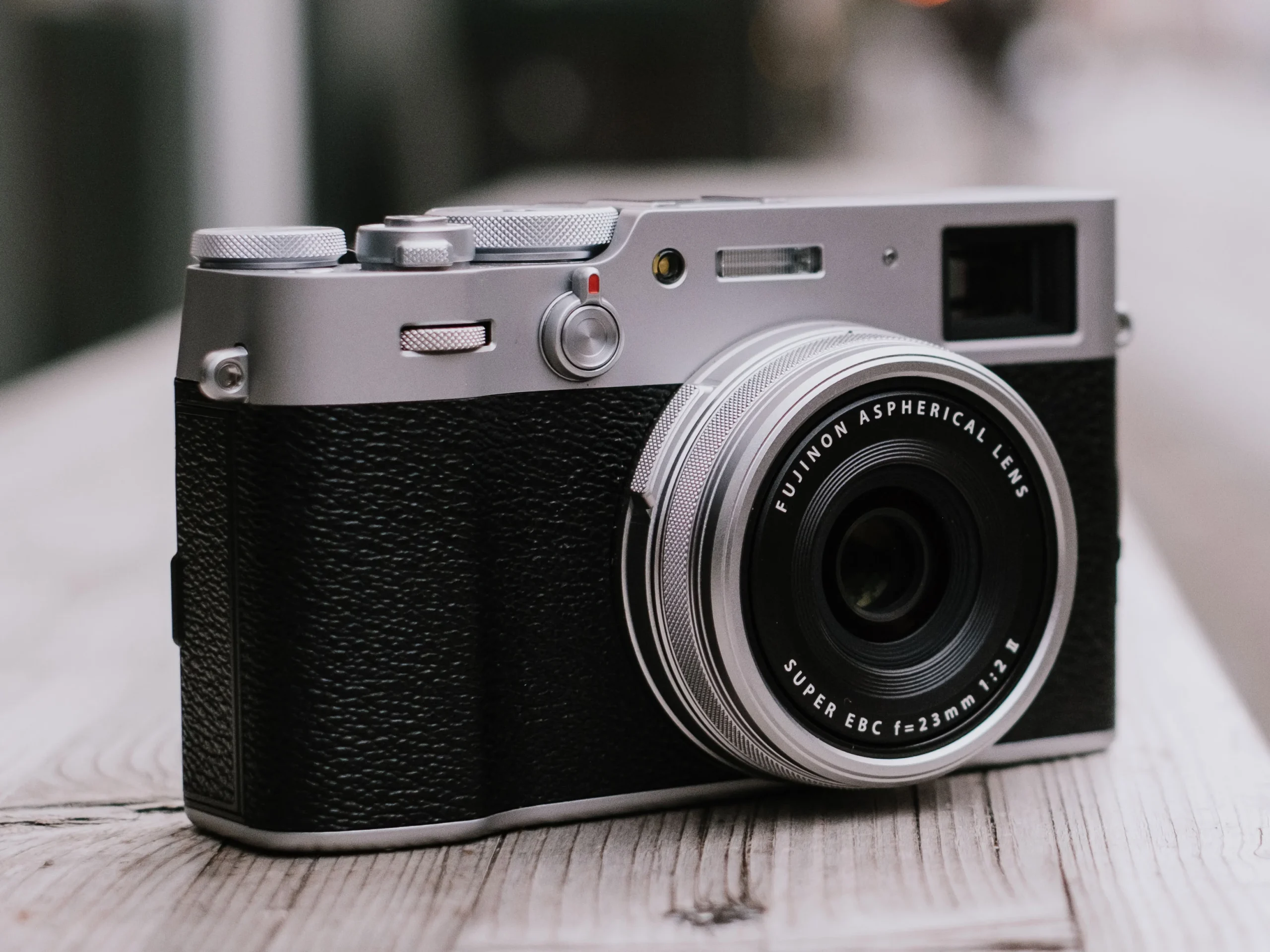 10 Kamera Fujifilm Termurah di 2026: Harga Mulai 700 Ribuan Aja!