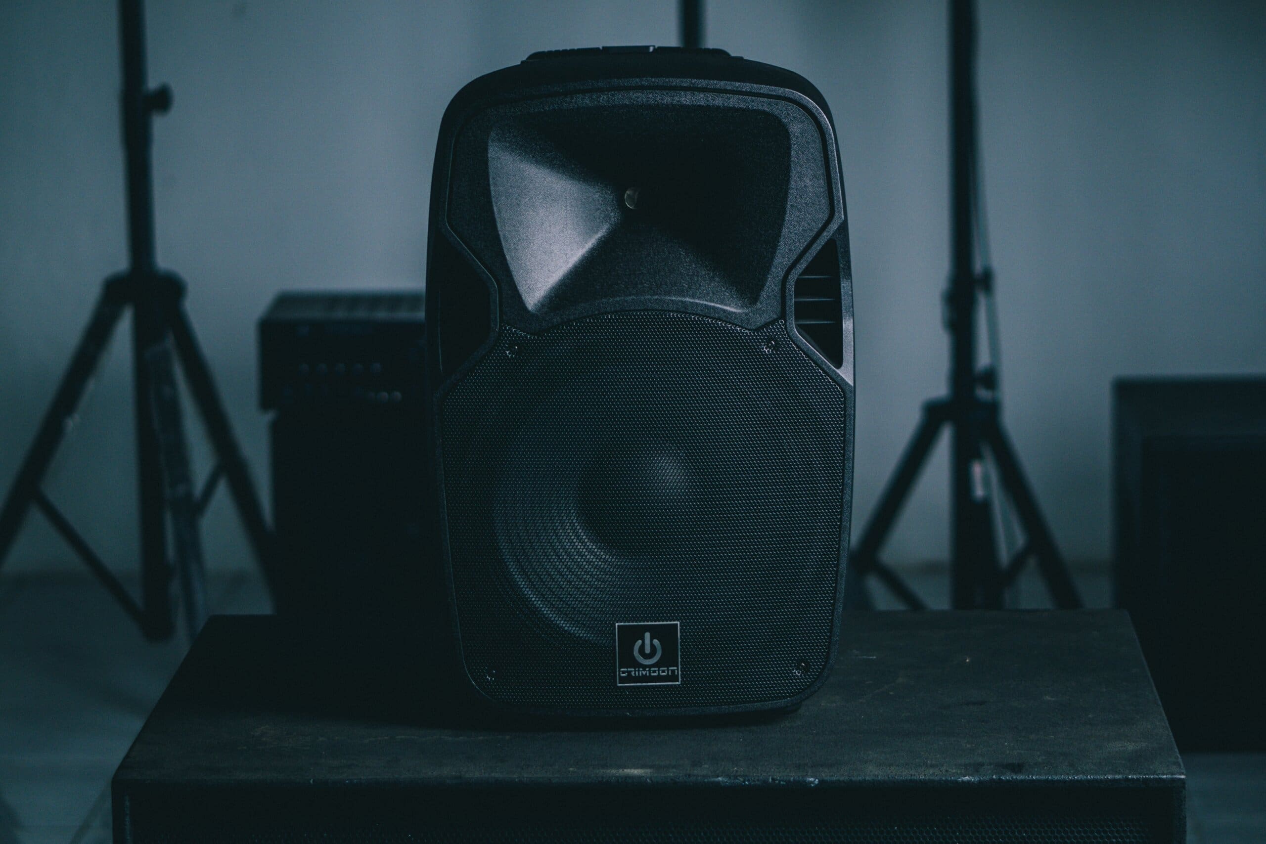 8 Rekomendasi Speaker Aktif 15 Inch Terbaik 2026: Karaokean Jadi Makin Seru!