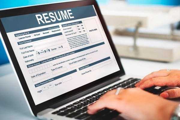 10 Tools AI Buat Bikin Resume & CV Terbaik di 2026