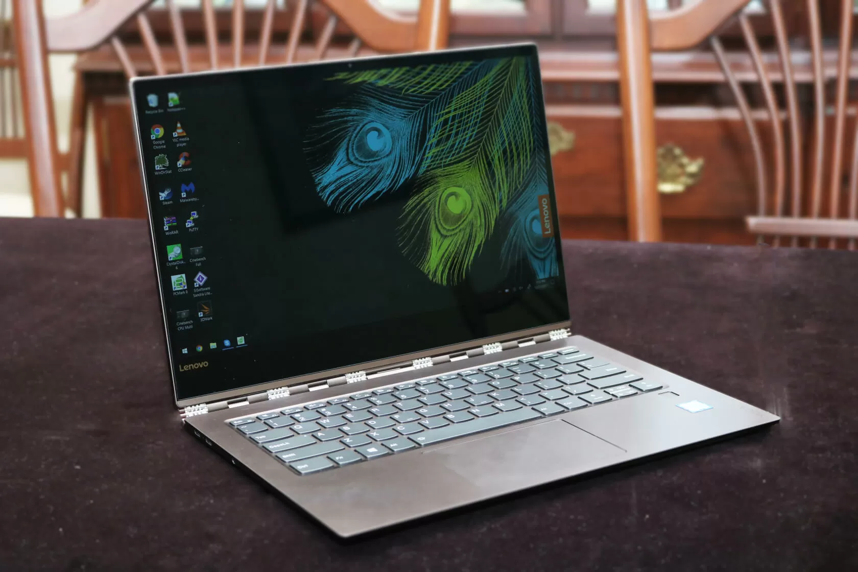 10 Laptop Lenovo Yoga Terbaik 2026: Desain Menawan & Performa Juara!