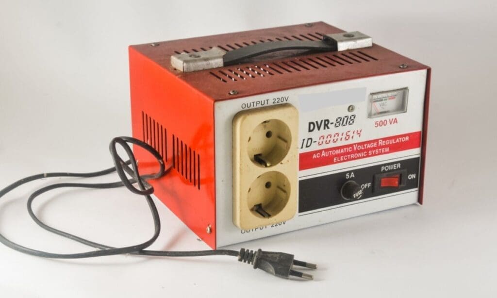 11 Stabilizer Listrik Terbaik 2026, Bye-bye Listrik Mati!