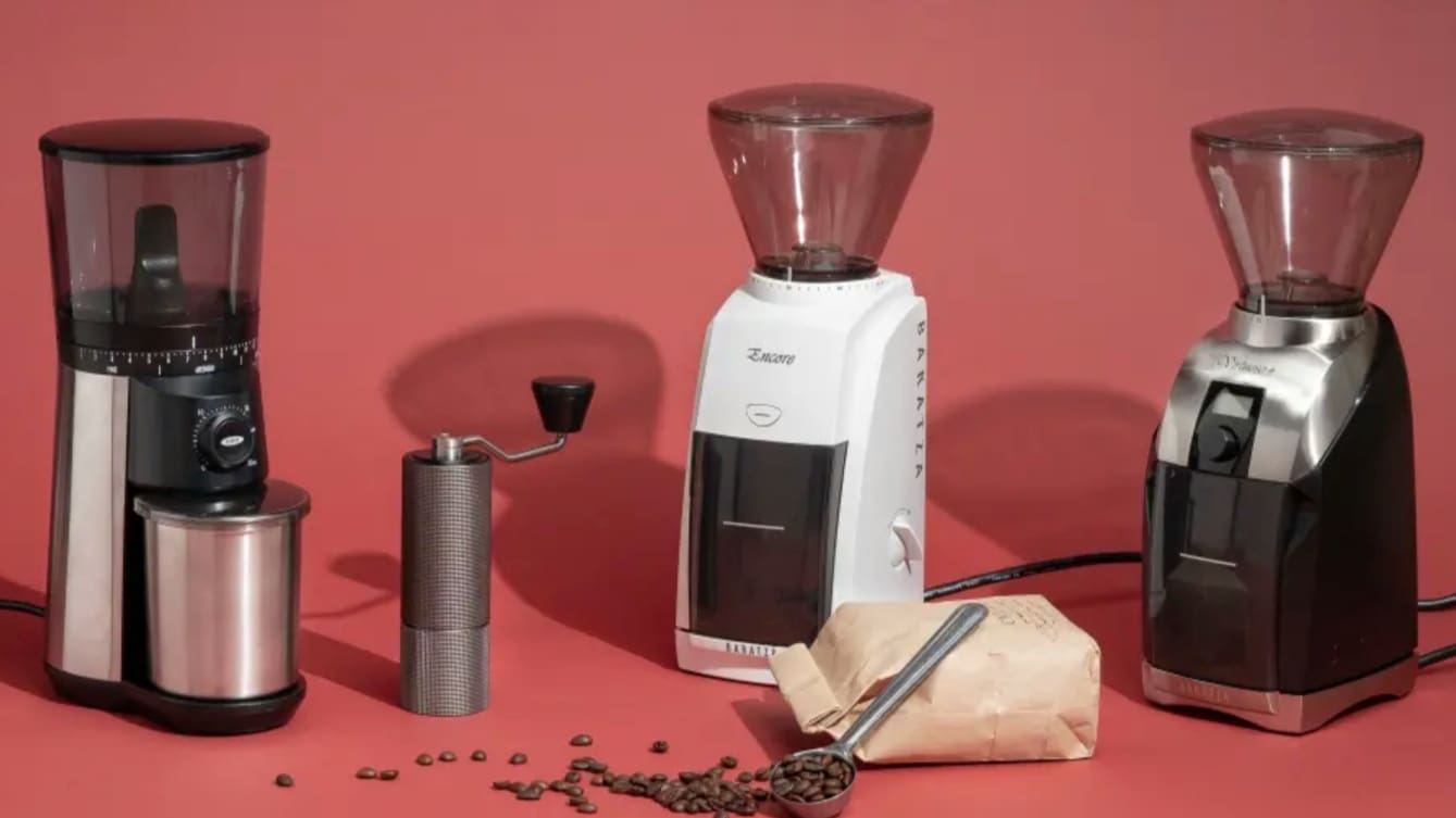 12 Grinder Kopi Terbaik Manual & Elektrik 2026: Pecinta Kopi Wajib Punya!