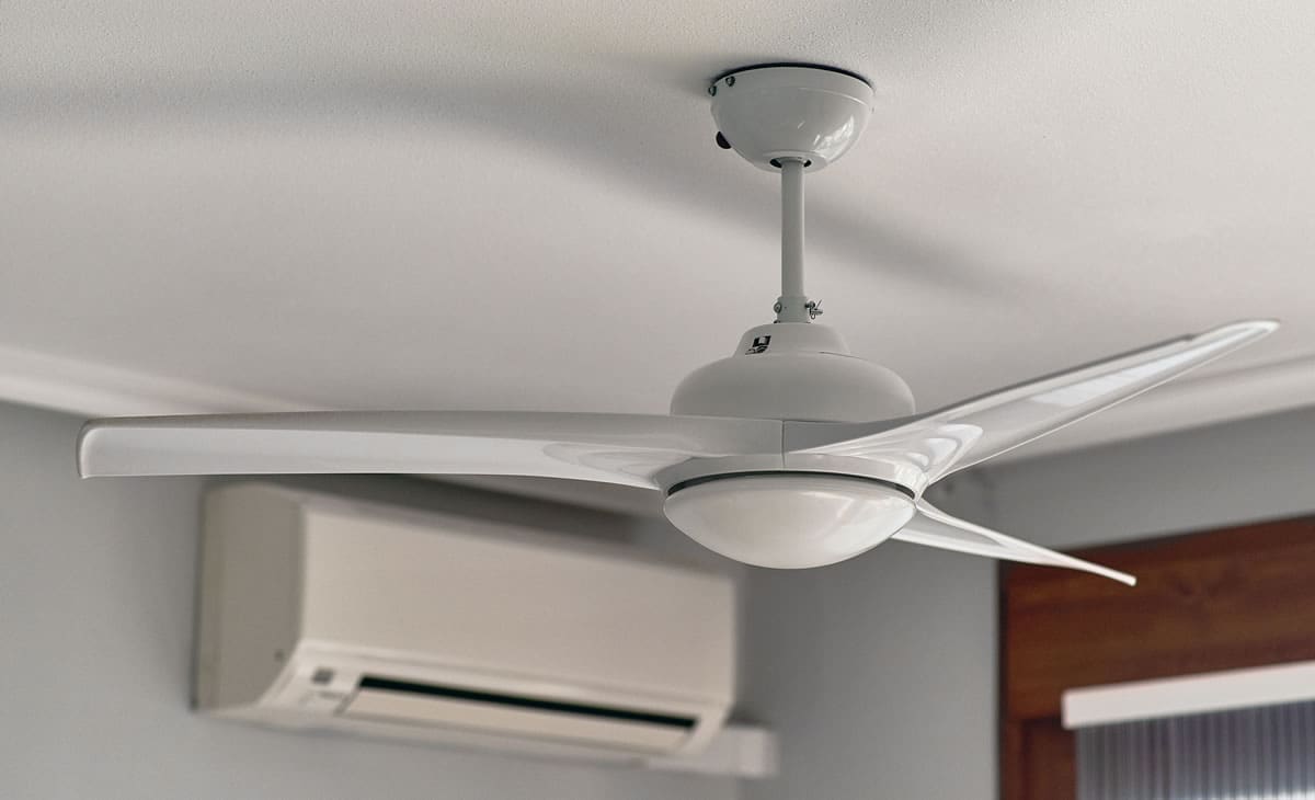 12 Kipas Angin Gantung Terbaik 2026: Cocok untuk Segala Ruangan!