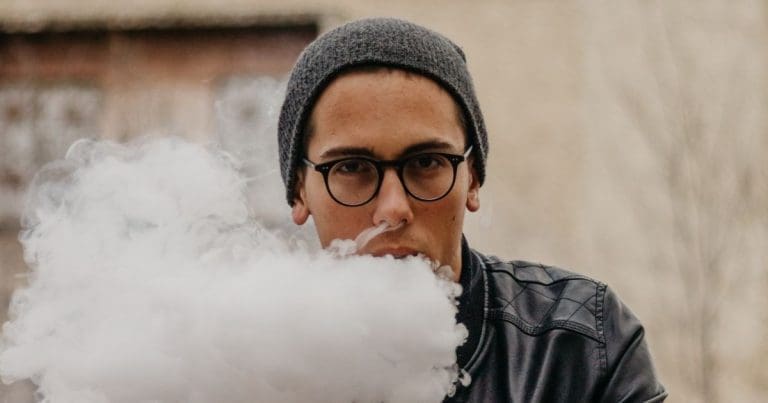 5 Liquid Vape Enak yang Cocok Buat Pemula: Nggak Bikin Eneg!