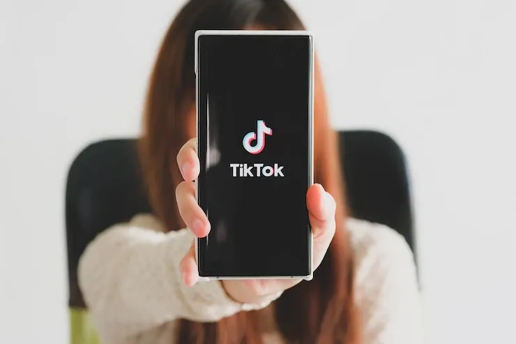 Fitur Baru TikTok: Bisa Unduh Video Tanpa Bantuan Website! Begini Tipsnya!