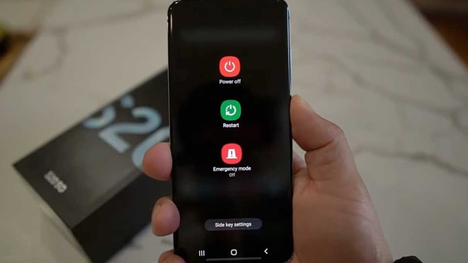 HP Restart atau Mati Sendiri? Ini Penyebab dan Cara Ngatasinnya!