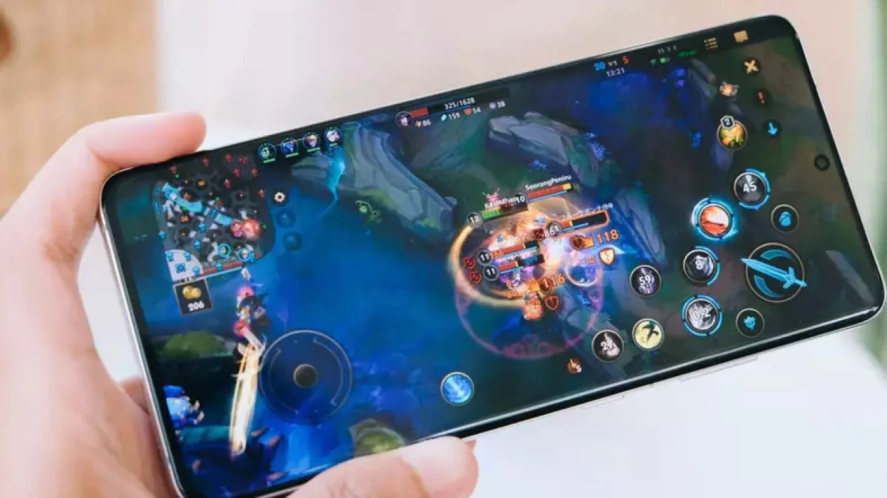 5 Daftar Hp Yang Cocok Untuk Game Berat; Tahan Baterai Dan Anti Lag!
