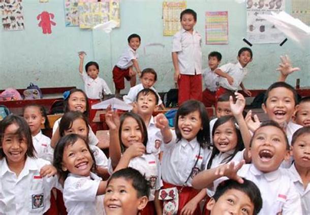 Pemerintah Batalkan Rencana Libur Sekolah Sebulan, Pelajar Tetap Masuk