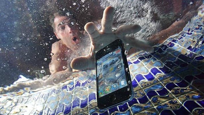 Cara Praktis Keluarkan Air dari Speaker HP: Solusi Hemat Waktu dan Biaya! 