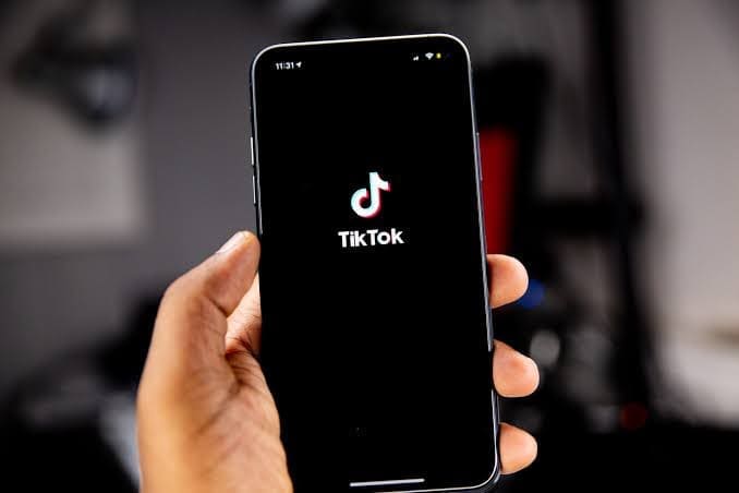 Fitur Baru TikTok! Bisa Buat Grup Chat Hingga 32 Orang!
