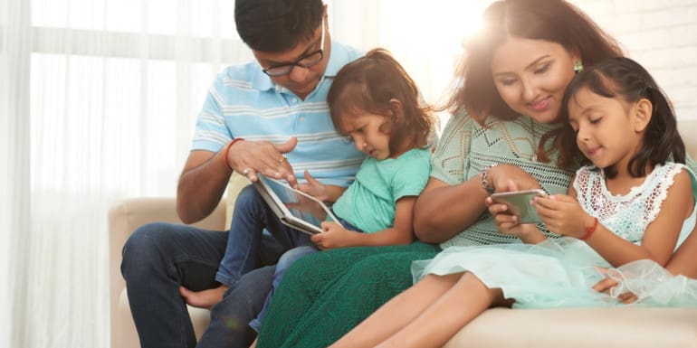 6 Aplikasi Sadap WhatsApp Terbaik 2026 untuk Pantau Aktivitas Anak