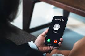 10 Aplikasi Pelacak Nomor Asing : Penipu Bakal Ketahuan!