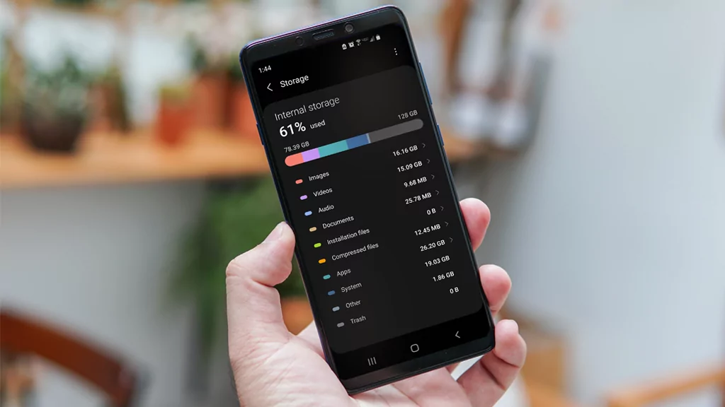 Bye-bye Lemot! 8 Trik Rahasia Biar HP Kamu Makin Ngebut