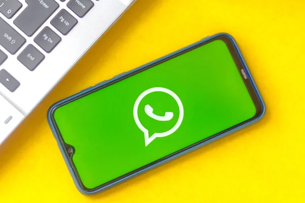 Stop Scrolling! Ini Alasan Kenapa Fitur Pesan Sementara WhatsApp Sangat Kamu Butuhkan