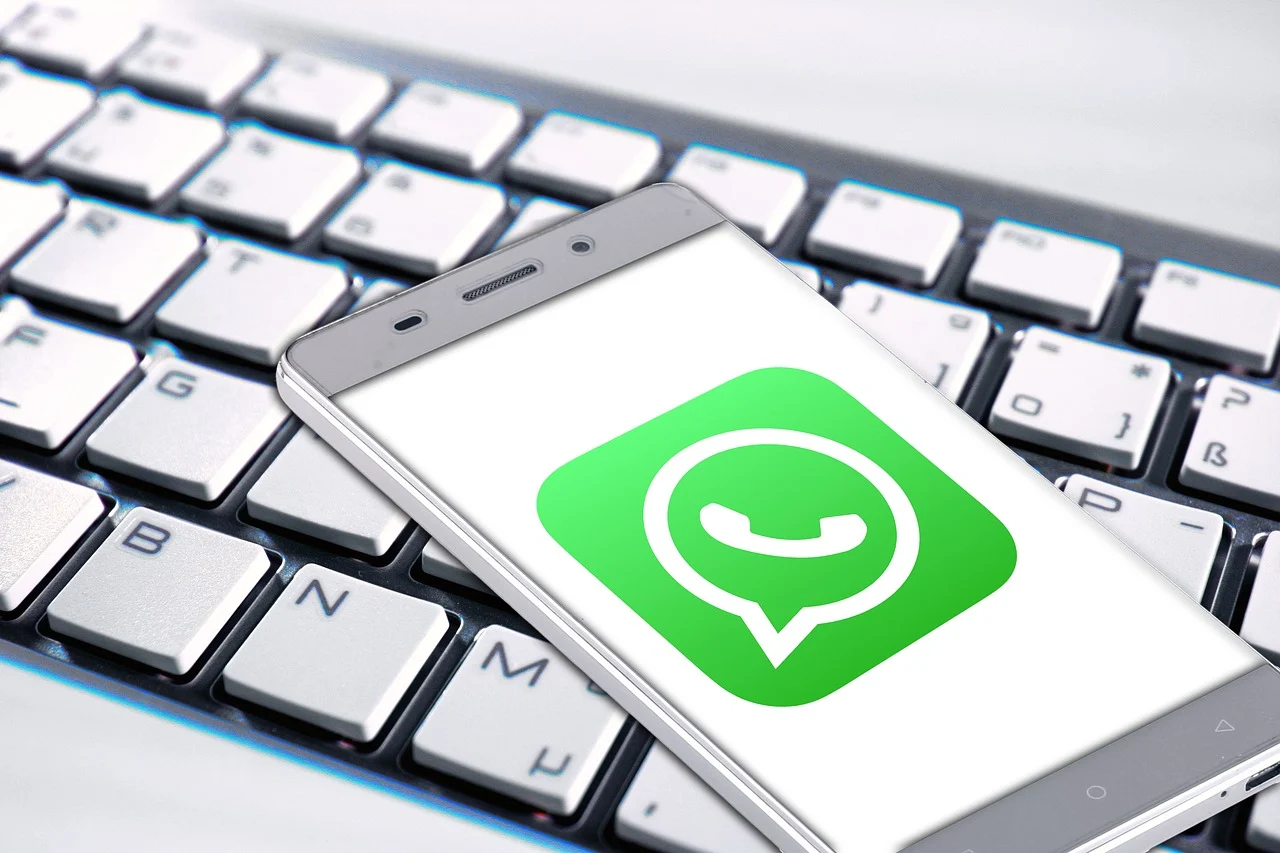 Tanpa Aplikasi Tambahan! Gini Cara Buat Story WhatsApp Pake Musik Favorit Kamu