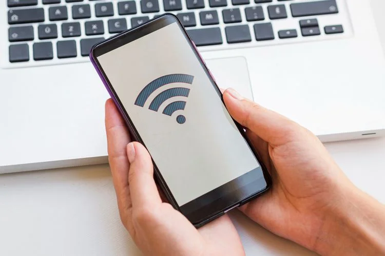 WiFi Rumah Nggak Terdeteksi? Nih 5 Penyebab yang Sering Bikin Kesel!