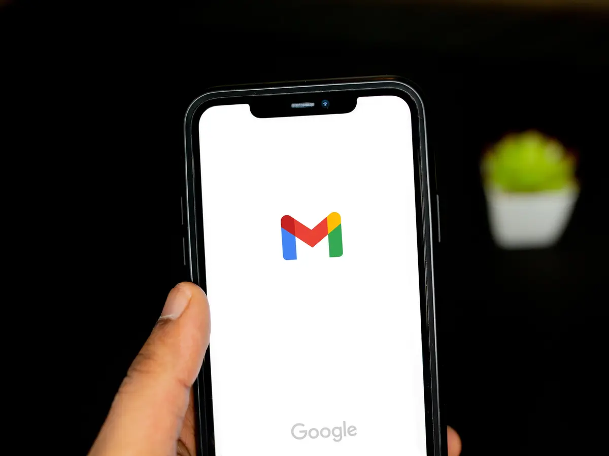 Trik Melacak HP Yang Hilang Cukup Dengan Email Aja!