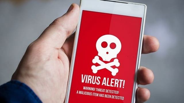 Serem! Ini 7 Hal Buruk yang Bisa Terjadi Kalo HP Kamu Terserang Malware