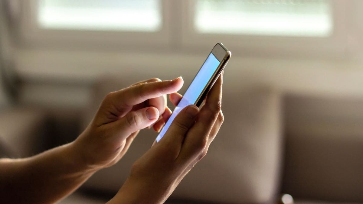 Kepoin WA Anak dari Jarak Jauh? Ini 11 Cara Simpel Buat Kamu Coba!