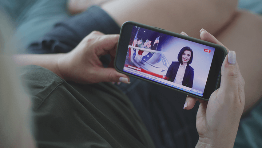 Ingin Nonton TV di Android Tanpa Internet? Cobain 9 Cara Ini Aja Yuk