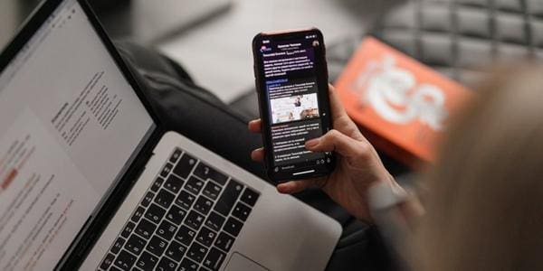 Pinjol Ilegal Bisa Sadap Ponsel, Begini Cara Atasinya