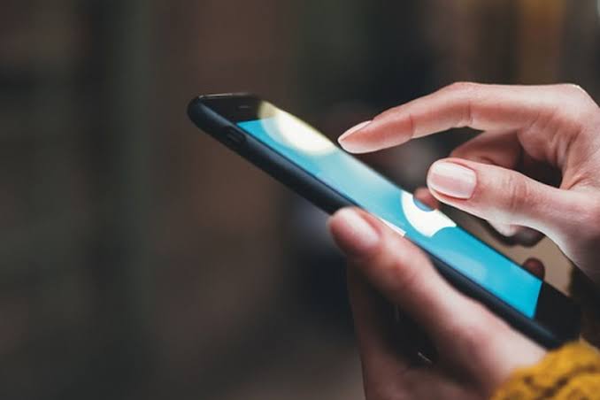 Tanpa Aplikasi Tambahan! Ini 4 Trik Cek Nomor Smratfren Kamu!