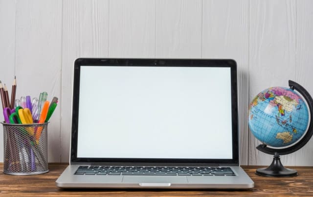 Laptop Lemot Bikin Emosi? Yuk, Upgrade ke SSD Biar Ngebut Lagi!