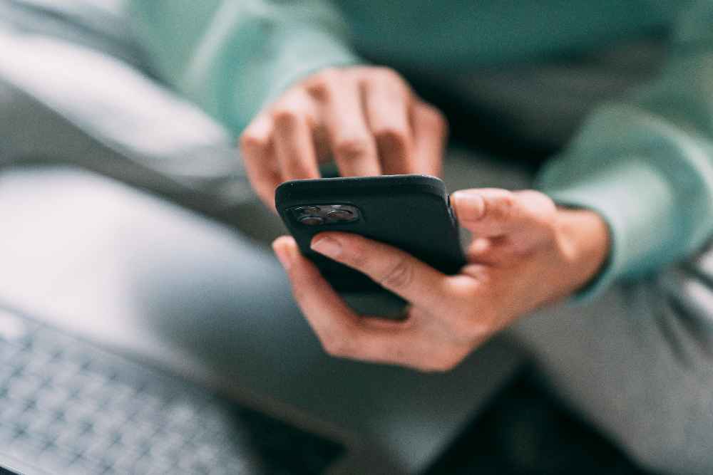 Tanpa Ribet! Ini Dia 5 Tips Praktis Lacak HP Pasangan