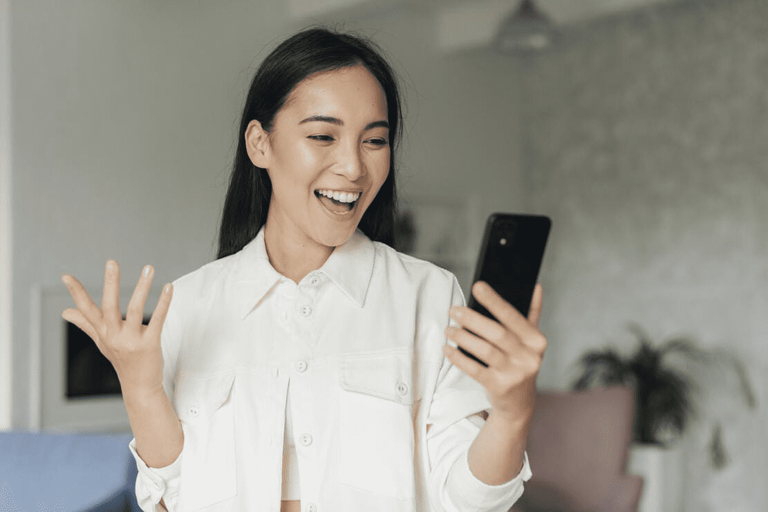 Praktis! Begini Cara Nonton TV di HP Tanpa Aplikasi, Cuma Butuh Koneksi Internet