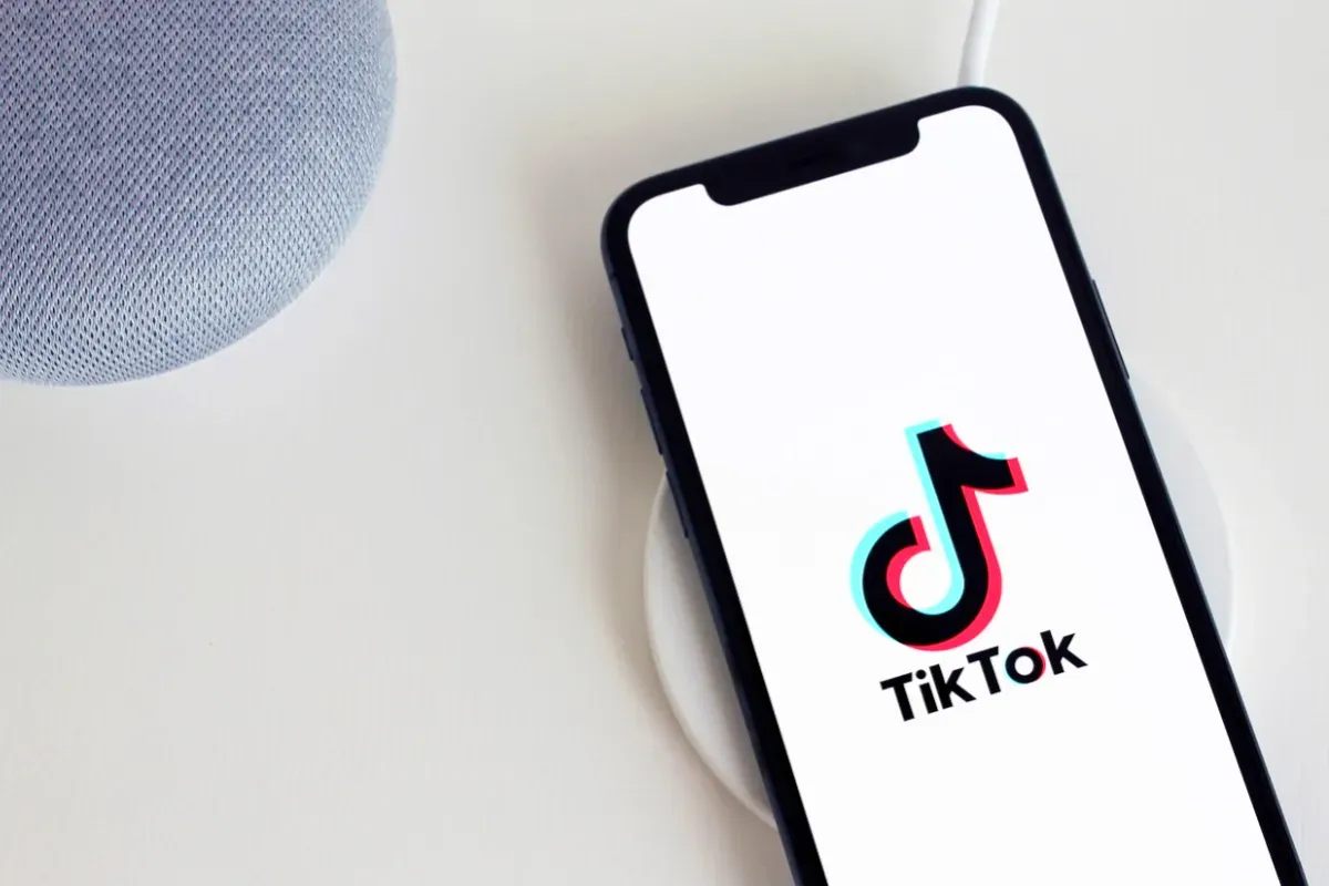 Mau Pindahin Akun Tiktok Ke Perangkat Lain? Ini Cara Gampangnya!