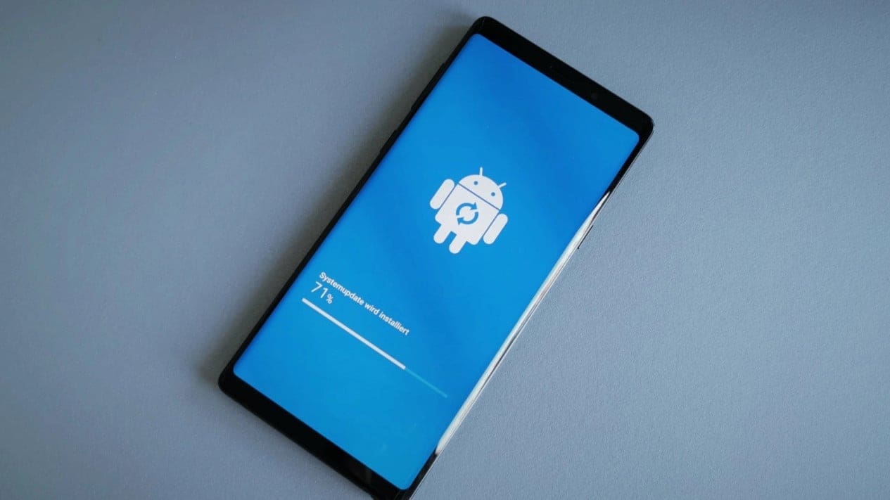 Kenali 5 Bahaya Tidak Update Aplikasi dan OS di Android