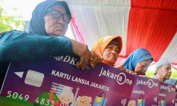 Cara Daftar Bansos Lansia, Bisa Dapat Rp300 Ribu Per Bulan Hanya dengan KTP Saja