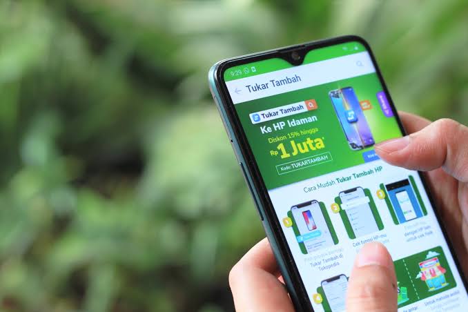 Lihat Status Pengiriman Paket Tokopedia dengan Cara Ini!