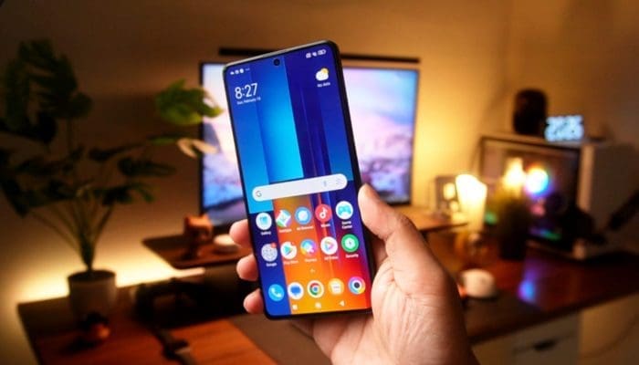 Rekomendasi 5 HP AMOLED Termurah 2026