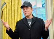 Rumor HP Tesla Pi Terhubung Starlink Dianggap Ancaman