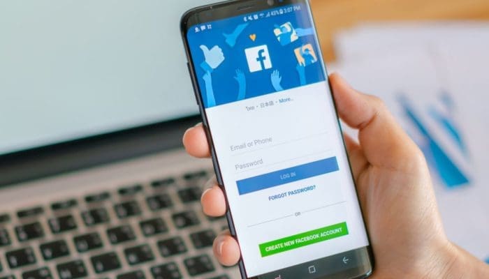 Rahasia Biar Kamu Nggak Ketahuan Online di Facebook