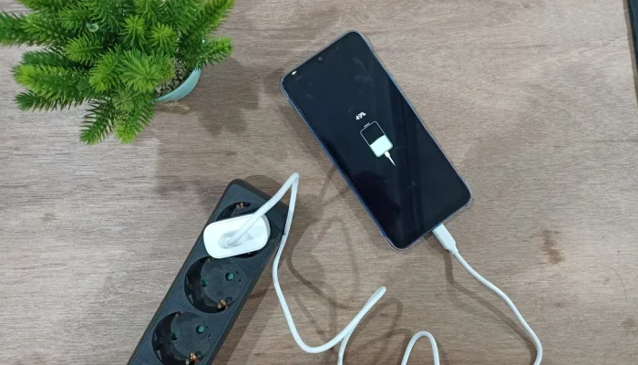 Baterai HP Infinix Gak Nambah Meski Di Cas? Ini 4 Solusi Ampuhnya!