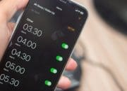 Cara Pakai Fitur Alarm Wake Up yang Tersembunyi di iOS