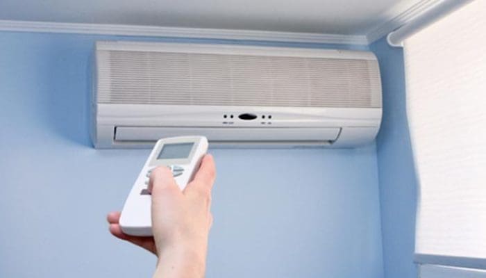 4 Tips Menggunakan AC Saat Musim Hujan