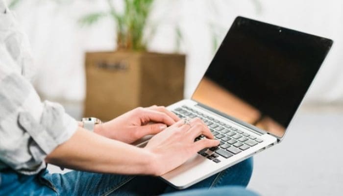 Tips Memilih Laptop Yang Sesuai Dengan Kebutuhan
