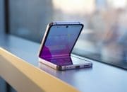 6 Keunggulan Smartphone Flip yang Nggak Bisa Kamu Dapat di HP Biasa