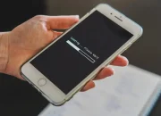 6 Penyebab HP Kamu Tiba-Tiba Restart Sendiri Saat Lagi Dipakai