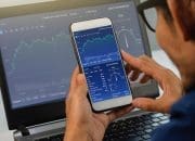 Rekomendasi HP Murah Buat Trading Saham yang Responsif & Nggak Lemot