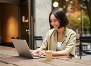 Trik Biar Data Tetap Aman Waktu Kerja di Tempat Umum