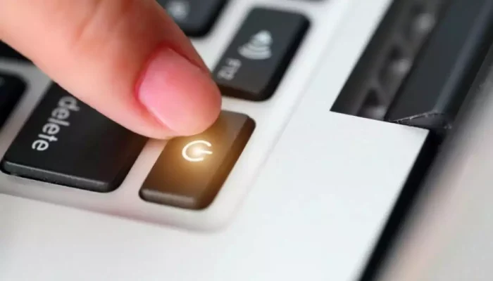 Tips Mematikan Laptop dengan Benar Agar Tetap Awet