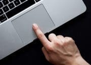 7 Tips Menjaga Kebersihan Trackpad Laptop Supaya Nggak Mudah Rusak